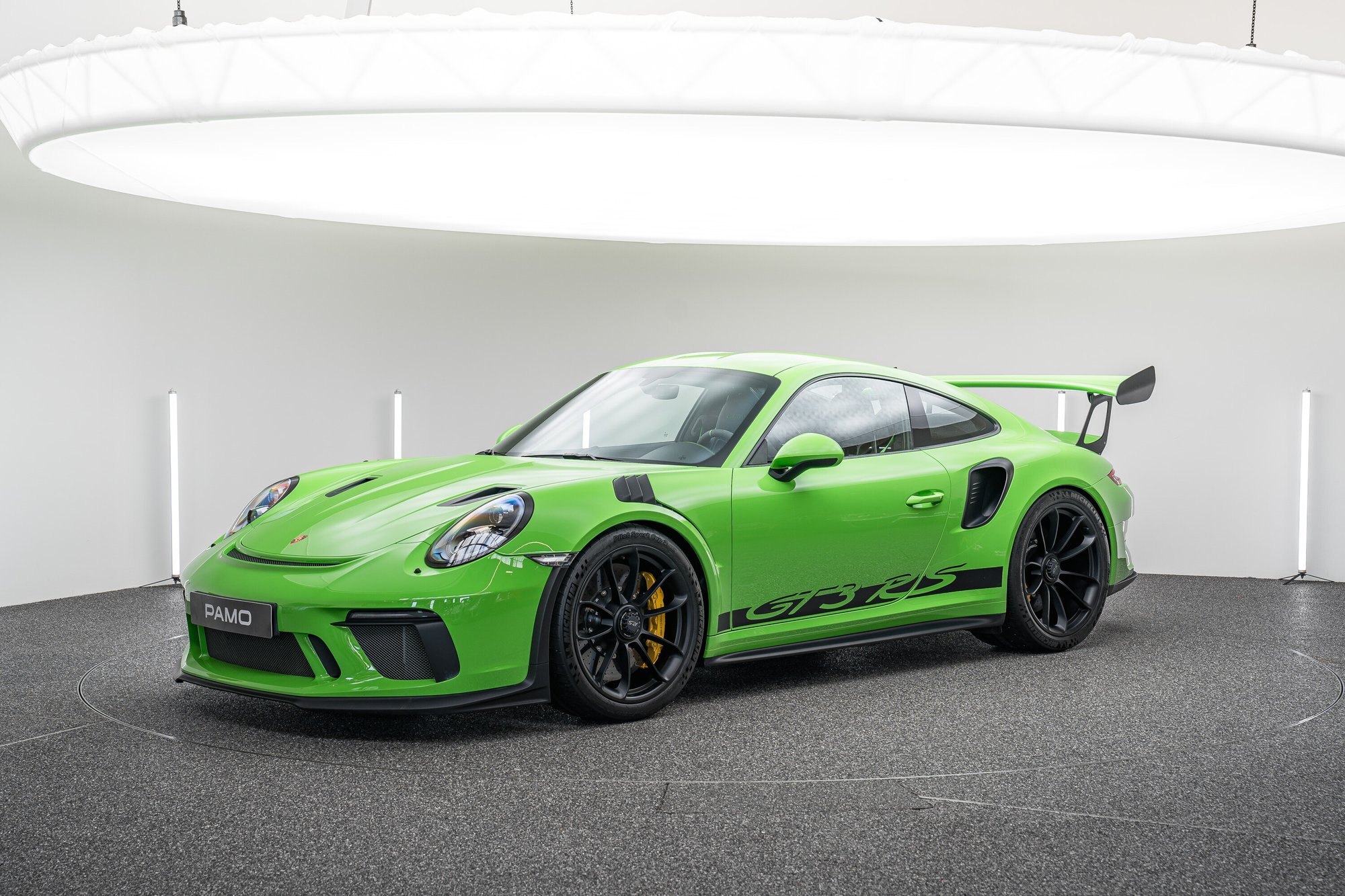 782_Porsche_991.2_GT3_RS_green-2